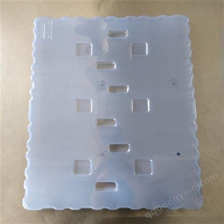 高腾 汽车配件吸塑底盖套装 通用塑料 厂家生产 批量可定制