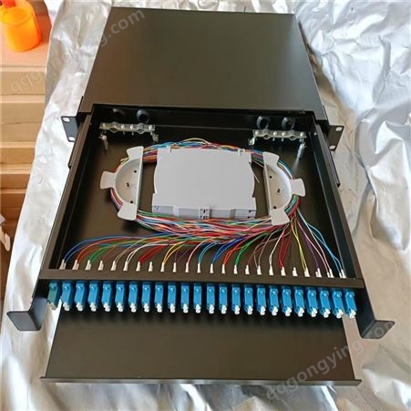 SC-UPC12芯光纤终端盒 抽拉式光缆配线架