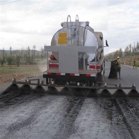 路达筑路机械6吨乳化沥青设备洒布车防凝固沥青洒布车